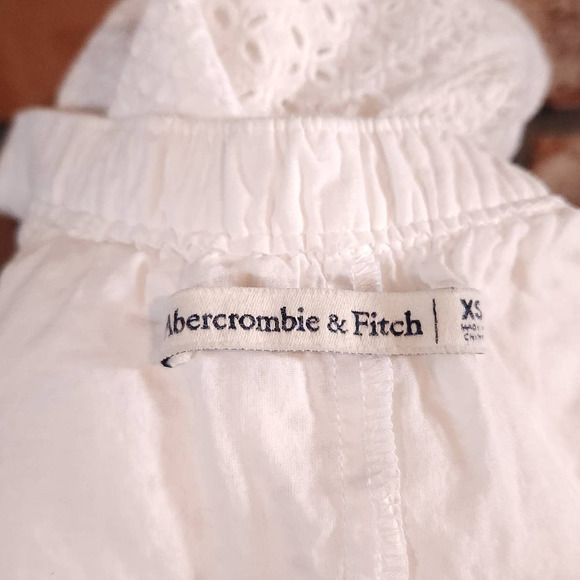 Abercrombie & Fitch White Eyelet Lace Off-Shoulder Top Cottagecore Women's XS - Picture 7 of 7